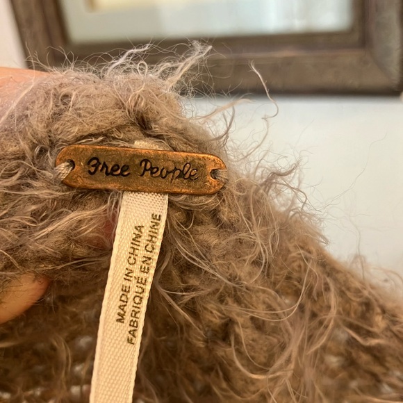 Free People Cozy Gray and Pink Women's Sweater Fuzzy Soft Oversize S - Picture 2 of 11